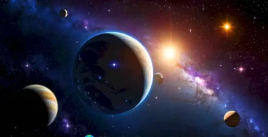 Una representación del Sistema Solar con el Sol y los ocho planetas en un fondo cósmico azul y púrpura